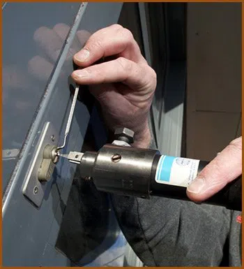 Interstate Locksmith Shop Hales Corners, WI 414-446-3666 Interstate Locksmith Shop Hales Corners, WI 414-446-3666 - 11-commercial-locksmith-service